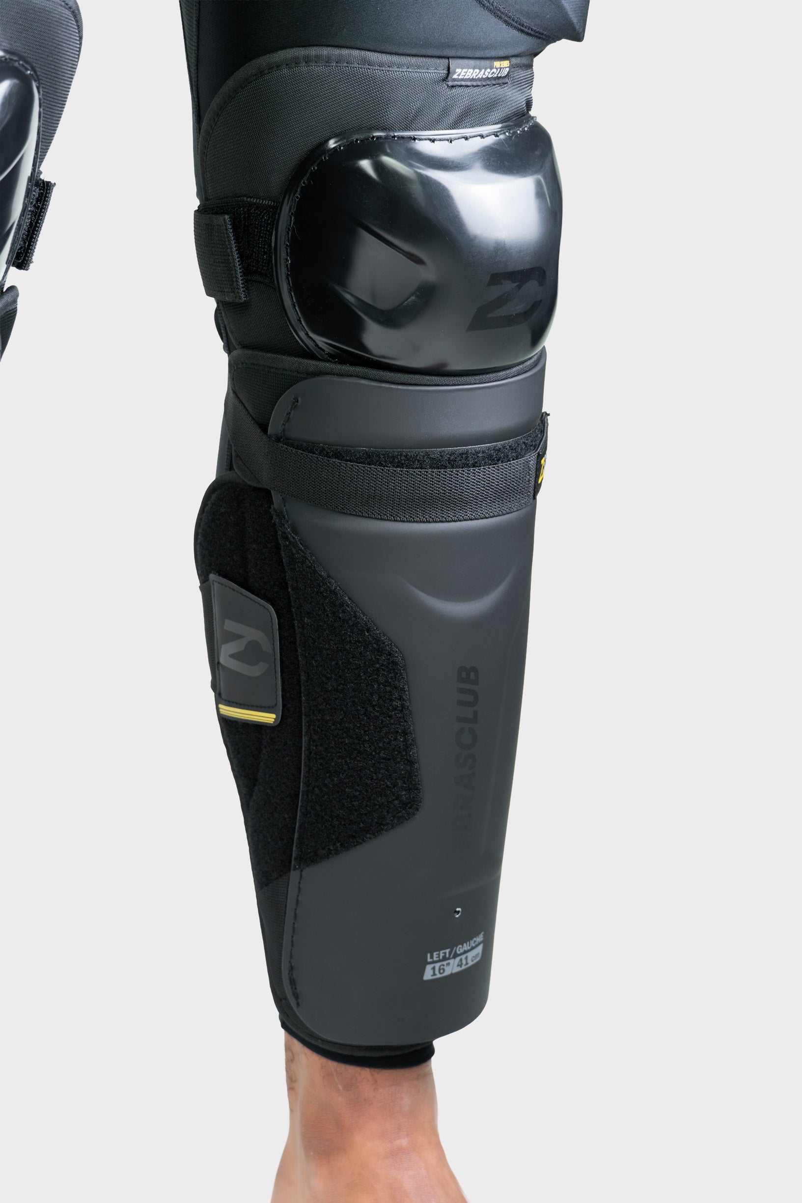 ZEBRASCLUB - ZSG-PRO HOCKEY REFEREE SHIN GUARDS – Zebrasclub