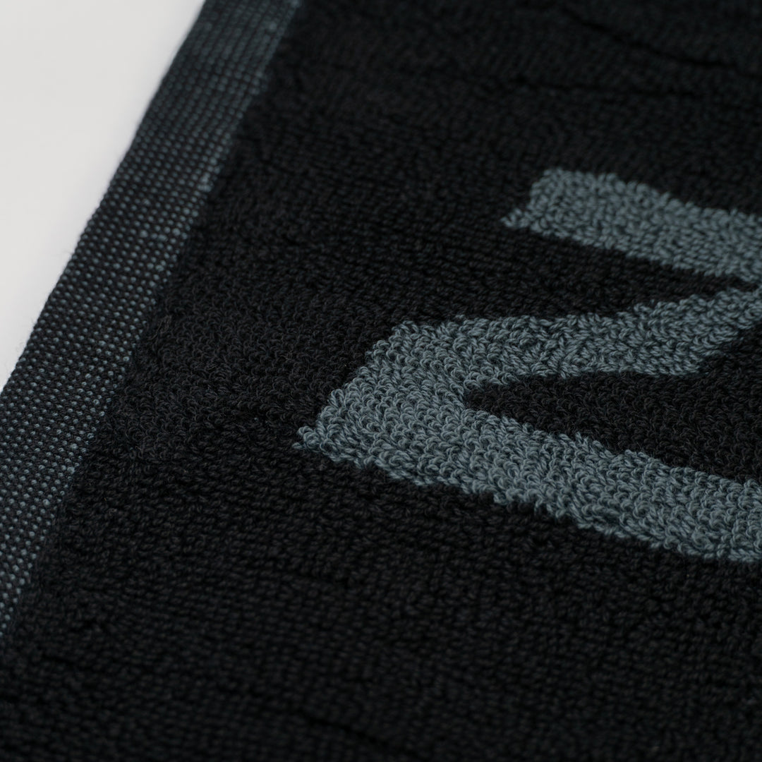 Zebrasclub skate towel close view